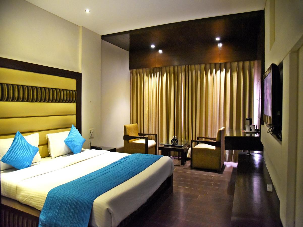 Landmark Hotel Chandīgarh Eksteriør billede
